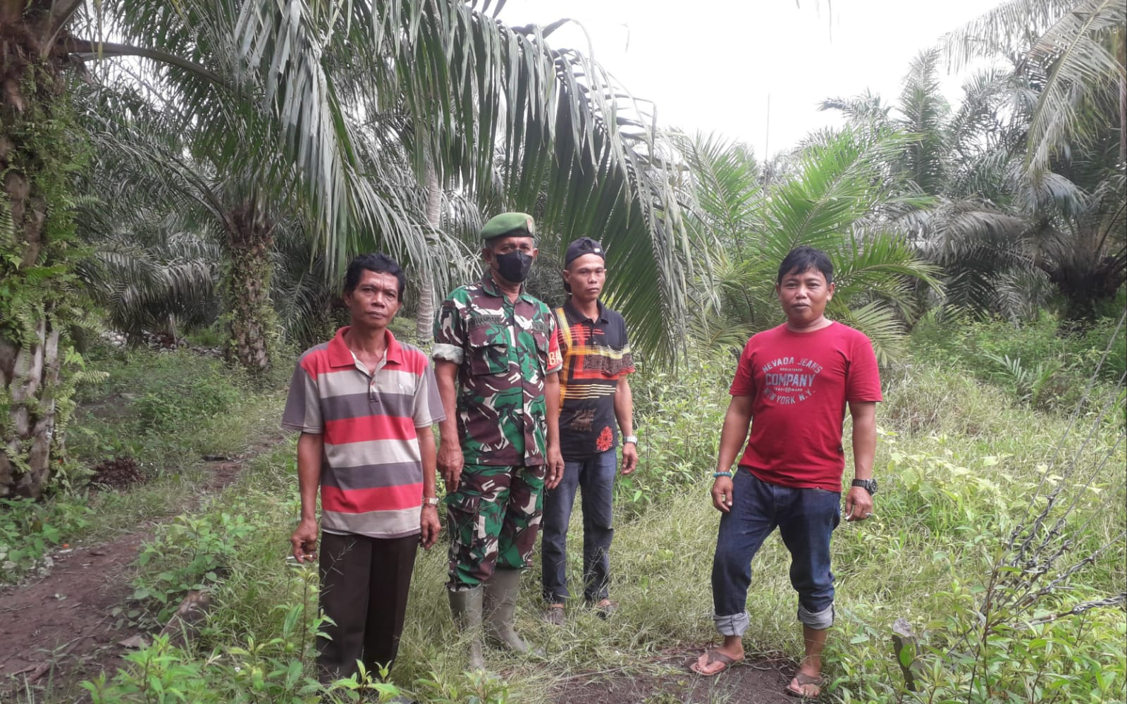 Himbauan Untuk Tetap Berhati-hati, Babinsa Koramil 04/Kuindra Tetap Lakukan Patroli Karlahut