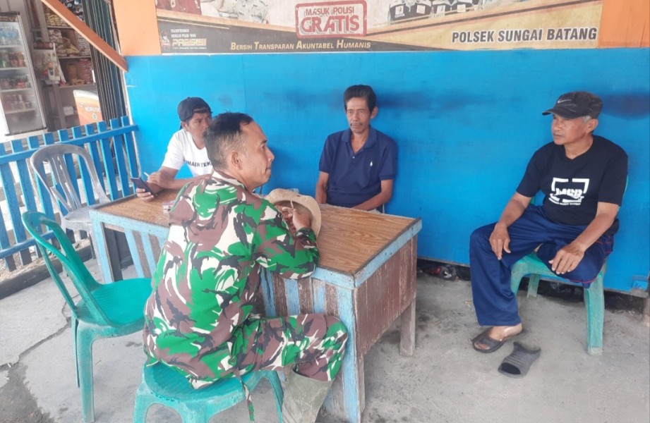 Pengawasan SDM: Meningkatkan Silaturahmi antara Babinsa dan Masyarakat di Koramil 07/Reteh