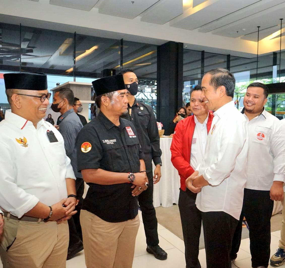 Setelah Dengar Laporan Tentang Sawit, Presiden Jokowi Minta Nomor HP Petani