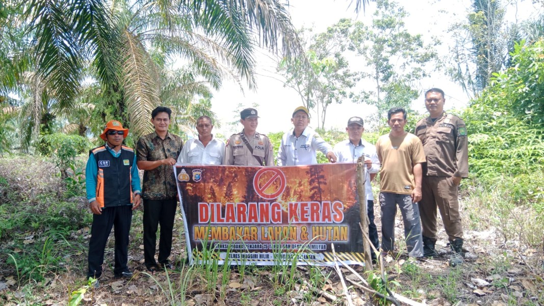 Polsek Kemuning Laksanakan Patroli Bersama Pemdes Batu Ampar Cegah Karhutla