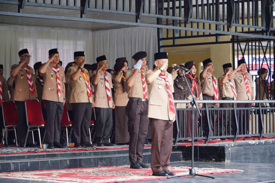 Pj. Bupati Kampar Pimpin Apel Peringatan Hari Pramuka Ke-63 Tahun 2024