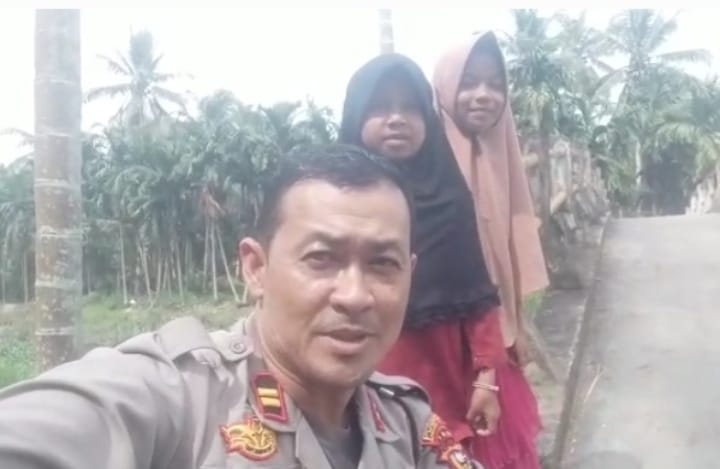Kapolsek Tembilahan Hulu Ikut Bangun Ponpes Daarul Ishlah Pasca Kebakaran