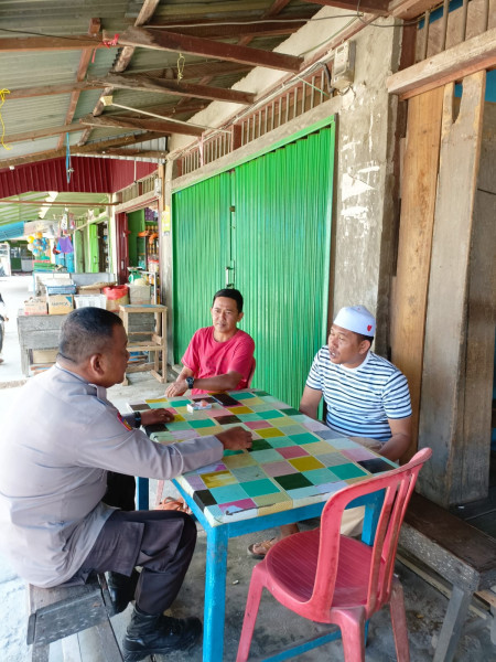Sinergi Bhabinkamtibmas Bersama Tokoh Pemuda Wujudkan Pilkada Damai di Desa Belantaraya Kecamatan Gaung