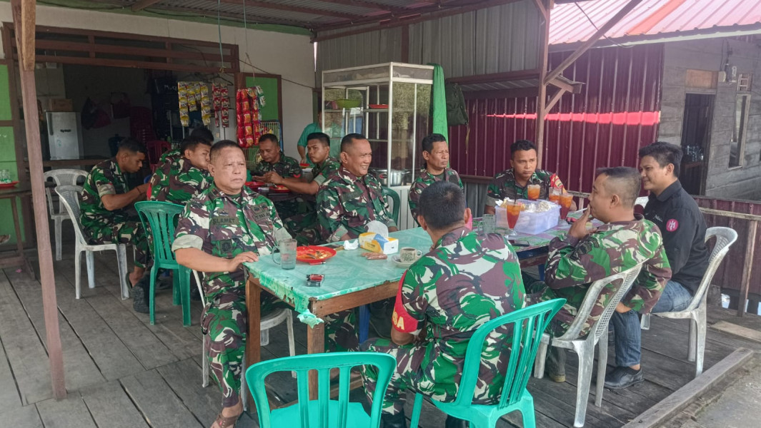 Jaga Kemitraan Dengan Insan Media, Koramil 05/Gas Ngopi Bareng Jalin Silaturrahmi