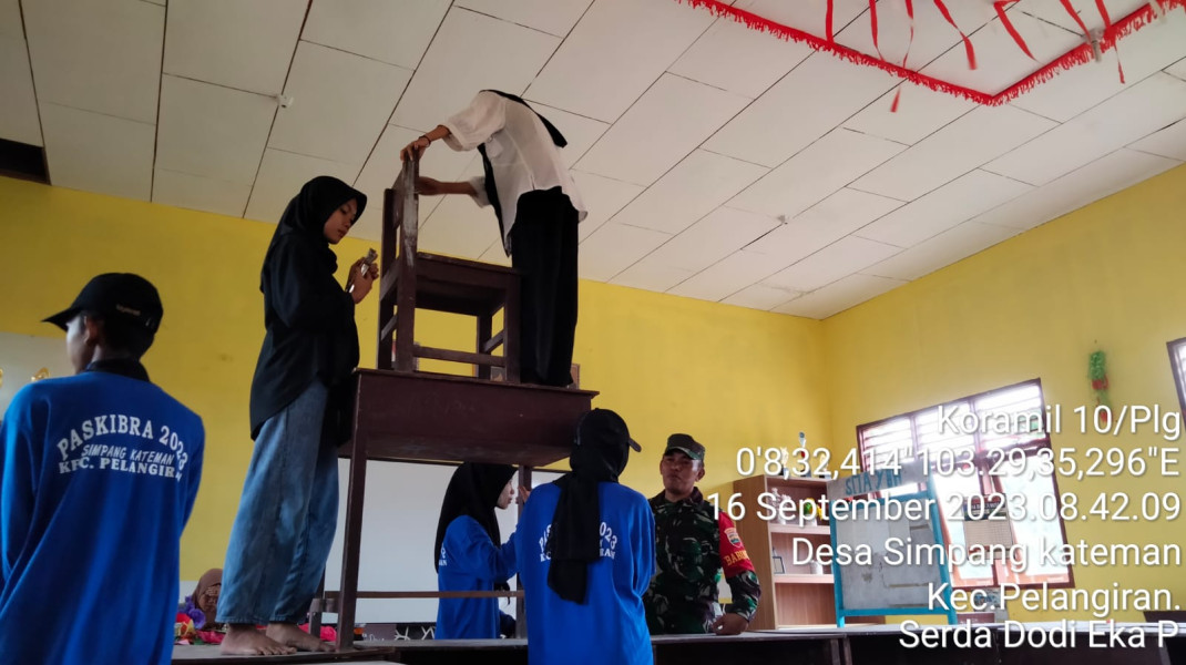 Koramil 10/Pelangiran Melaksanakan Komsos Bersama Siswa SMA Bhakti Nusa