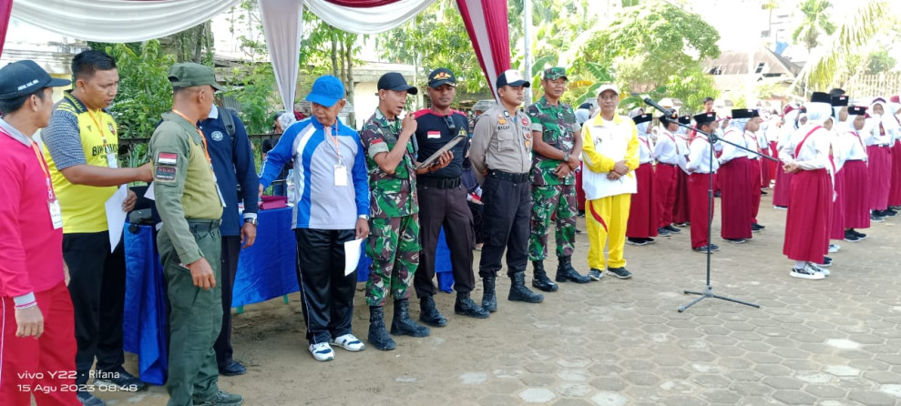 Meriahkan HUT RI, Danramil 07/Reteh Dampingi Lomba PBB dan LKBB di Kelurahan Pulau Kijang