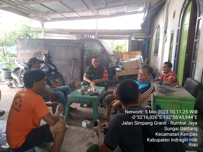 Babinsa 03/Tpl Serka Faisal Terus Bersinergi dengan Tokoh Masyarakat di Wilayah Binaan