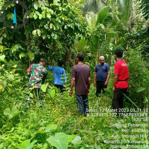 Babinsa Koramil 09/Kemuning Ajak Masyarakat Agar Peduli Terhadap Lingkungan