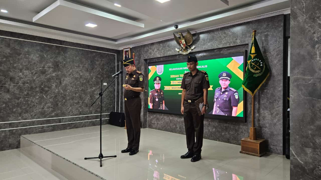 Kajari Bengkalis Dr. Sri Odit Megonondo Pimpin Sertijab Kasi Intelijen