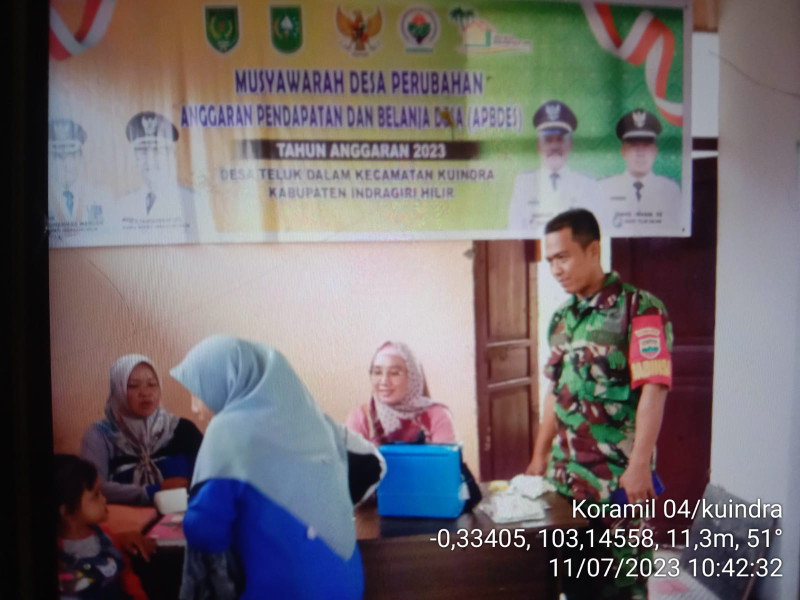 Babinsa Koramil 04/Kuindra Tanamkan Rasa Patriotisme Untuk Bangsa Dan Negara Melalui Komsos