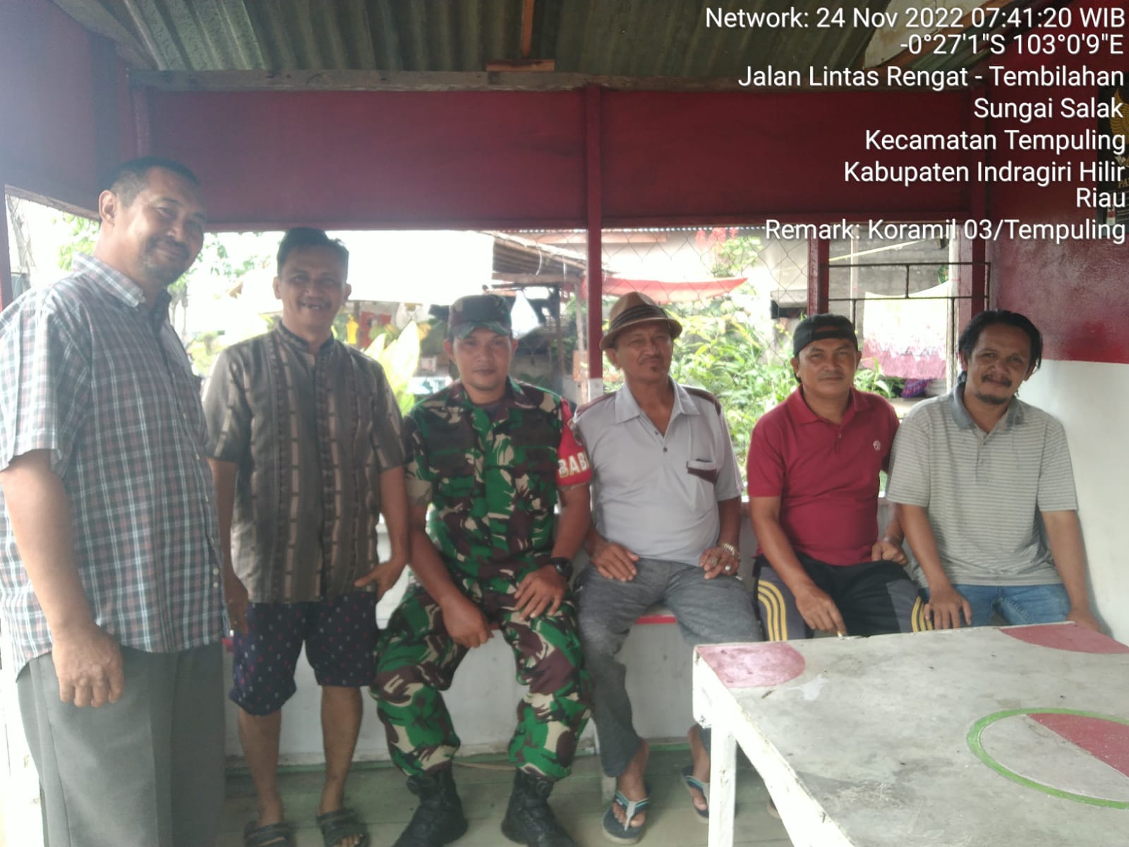 Jalin Kebersamaan, Babinsa Koramil 03/TPL Komsos di Kampung Pancasila