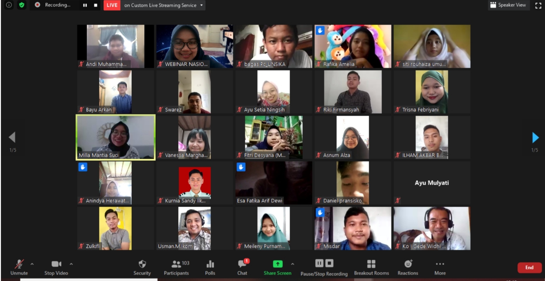 Bertajuk Public Speaking, Webinar Tajaan Mahasiswa UIN Suska Riau ini Berjalan Sukses