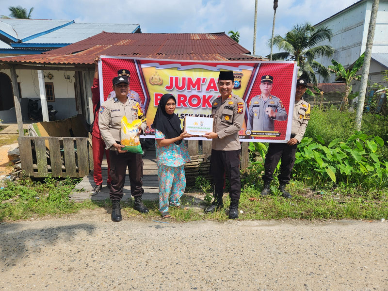 Kapolsek Kempas Rutin Berbagi Sembako pada bulan Suci Ramadhan