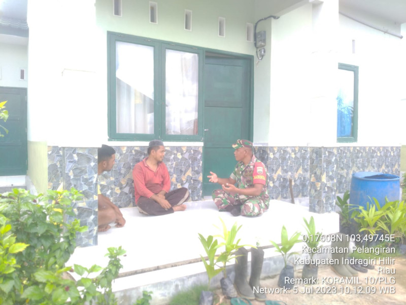 Tugas Pokok Koramil 10/Pelangiran Mengetahui Perkembangan Situasi di Desa Guna Menjaga Keamanan di Wilayah