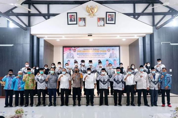 Walikota Tanjungbalai Hadiri Pelantikan Pengurus PGRI Periode 2020-2025