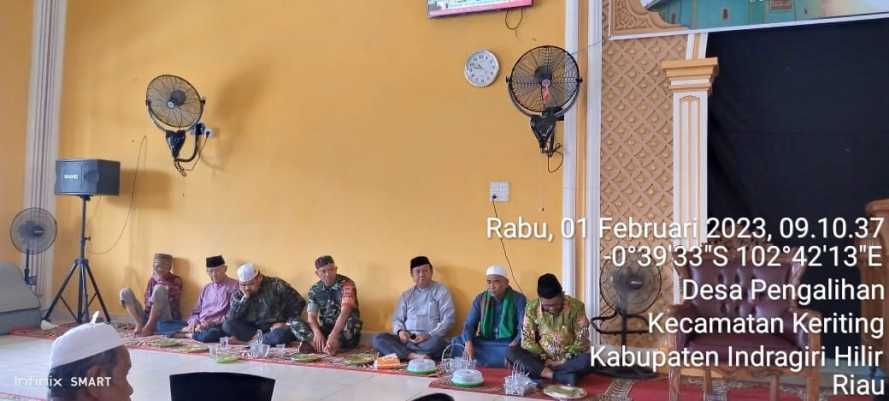 Babinsa Desa Pengalihan Dampingi Kegiatan Isra Mi'raj di Desa