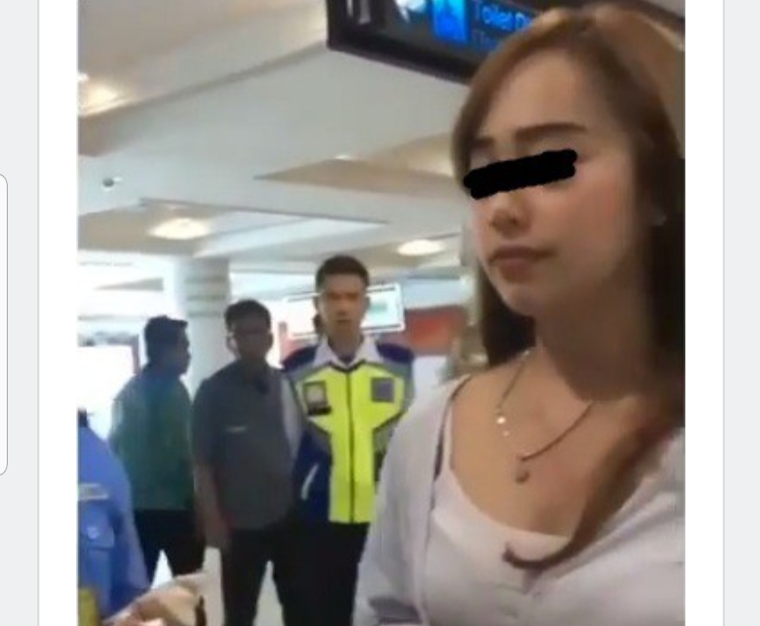 Viral! Dilabrak Istri Sah, Pelakor Cantik Ini Tetap Santuy Viral! Dilabrak Istri Sah, Pelakor Cantik Ini Tetap Santuy