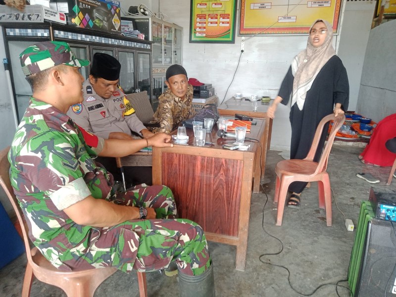 Babinsa Koramil 07/Reteh Lakukan Komsos Lintas Sektoral Perkuat Sinergitas