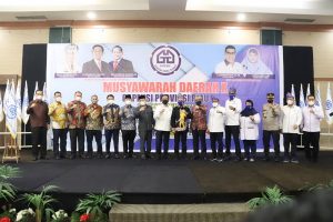 Pimpinan Dan Anggota DPRD Provinsi Riau Menghadiri Acara Musda X Gapensi