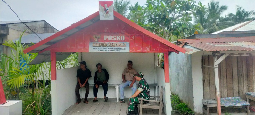 Komsos: Babinsa Sertu Benri Jalin Silaturahmi dengan Masyarakat