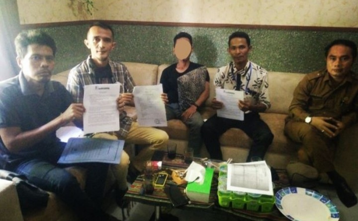 Dinikahi dengan Mahar Air Zamzam, Pria Ini Syok dan Malu Saat Tahu yang Jadi Istrinya Adalah Lelaki