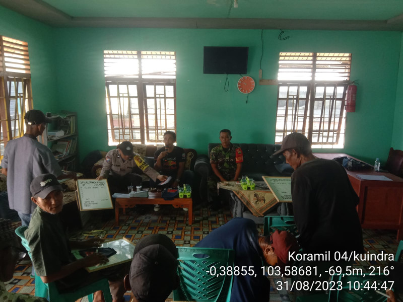 Saat Bepergian, Babinsa Koramil 04/Kuindra Sampaikan Untuk Lihat Faktor Keamanan dan Keselamatan