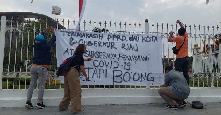 Sejumlah Orang Tolak PPKM Level 4 Di Pekanbaru