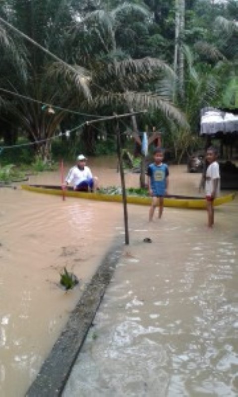 Banjir di Kuansing, Korban Mengeluh Tak Dapat Bantuan Hingga Air Surut