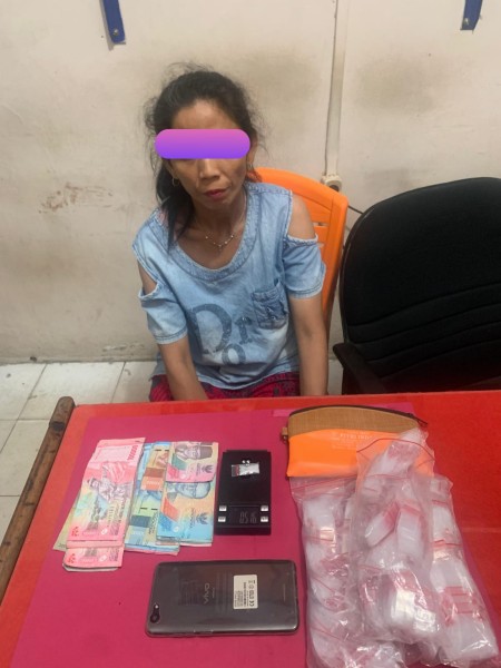 Polsek Kemuning Amankan Seorang Wanita Pengedar Sabu