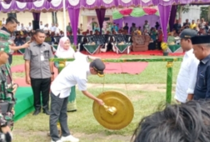Pembukaan TMMD yang ke-117, Bupati Rokan Hilir Tabuh Gong