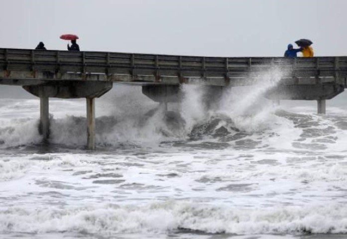 Badai Tropis Michael Diprediksi Terjang Pantai Teluk AS