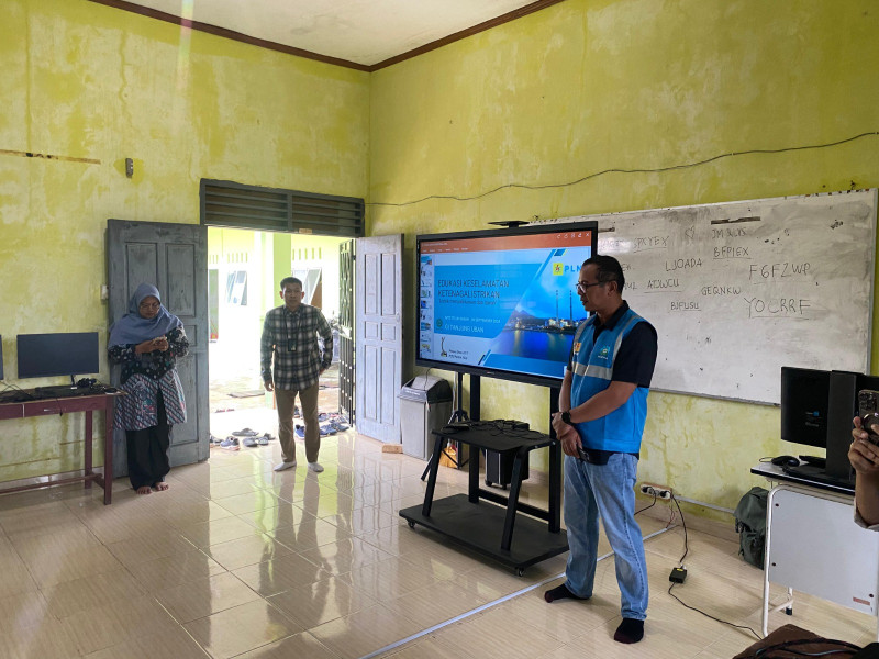 Edukasi Masyarakat, PLN Lakukan Sosialisasi Keselamatan Ketenagalistrikan