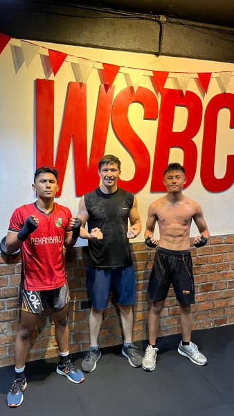 Pekanbaru Top Team Boxing Camp Turunkan Dua Atlet di Kejuaraan Tinju Rookie Fight