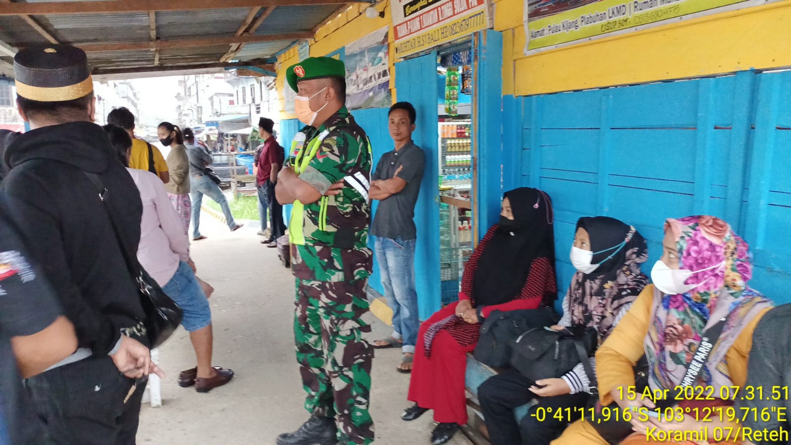 Pengecekan dan Pengawasan Di Posko Penegakan Disiplin Prokes Oleh Babinsa Koramil 07/Reteh