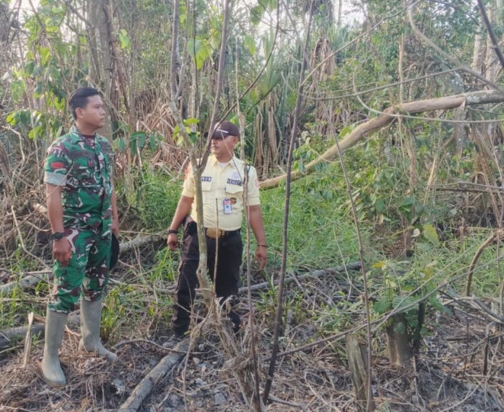 Babinsa Koramil 05/Gas Patroli Karhutla di Wilayah-wilayah yang di Anggap Rawan