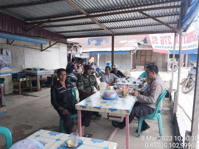 Babinsa 03/Tpl dan Babinkamtibmas Aktif Sambangi Warga