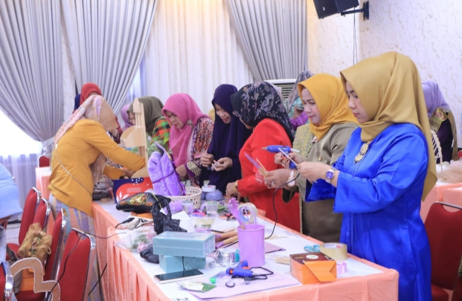 Lomba Menghias Hampers Mendapat Antusiasme Peserta
