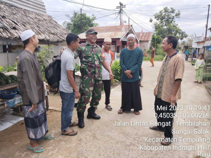 Babinsa Koramil 03/Tpl Serma Syamsul Azman melakukan kegiatan Komunikasi Sosial (Komsos) Bersama Toga