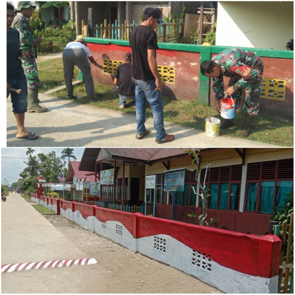 Semangat Gotong Royong, Babinsa Koramil 03/Tpl Bersama Warga Mengecat Pagar Sekolah