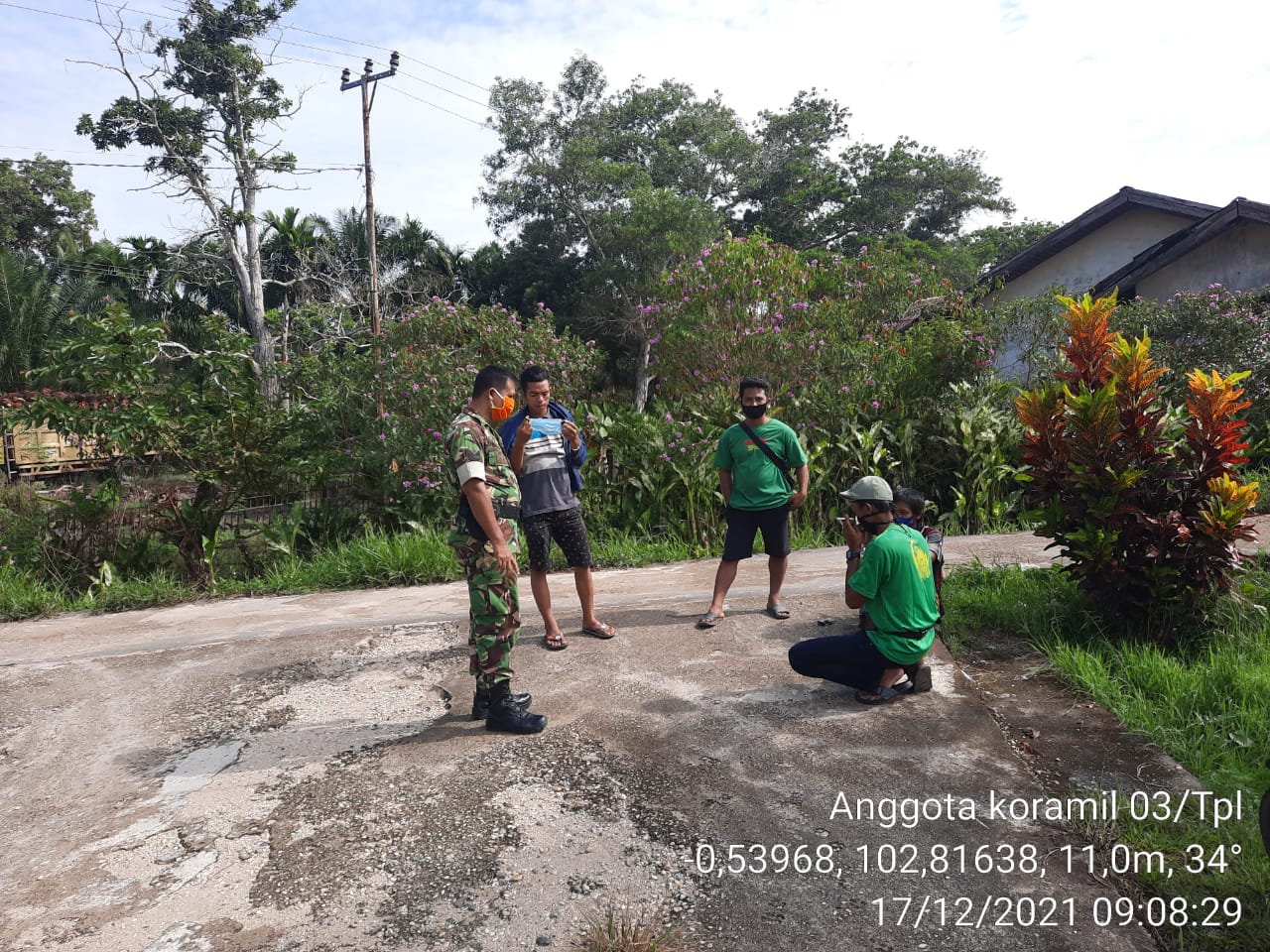 Komsos, Babinsa 03/Tempuling Sisipkan Sosialisasi Pencegahan Covid-19 