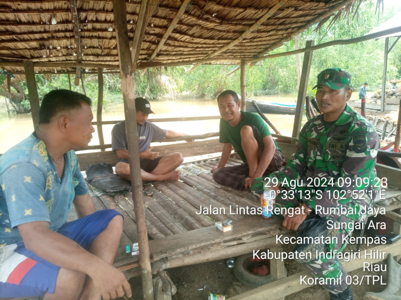 Komsos Dengan Petani, Ini Yang Disampaikan Sertu M. Ade Putrawan