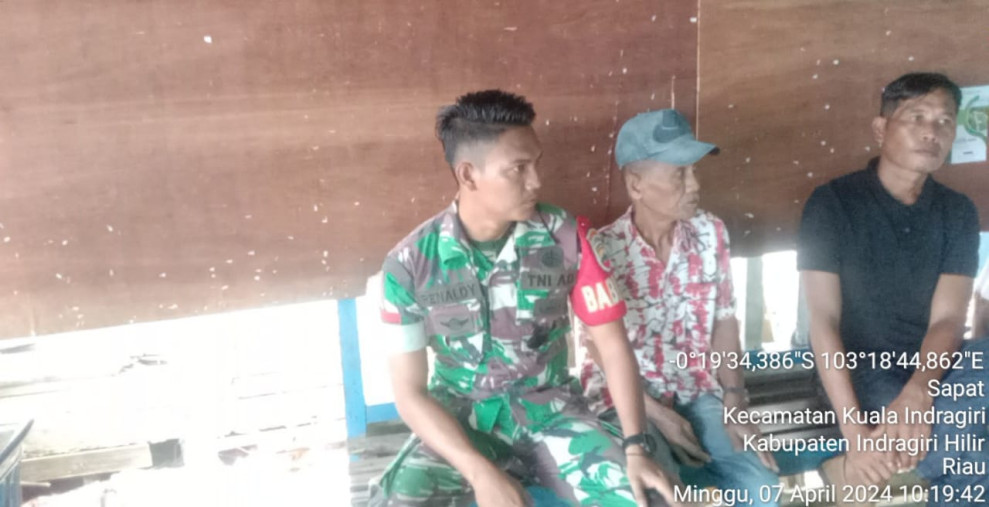 Tetap Jalankan Nilai-nilai Pancasila Melalui Komsos Bersama Babinsa Koramil 04/Kuindra