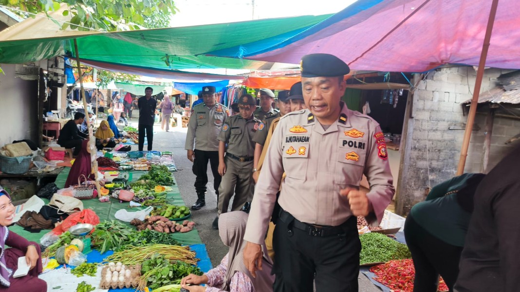 Polsek Tempuling Gelar KRYD Bersama Forkopincam, Sasar Premanisme di Pasar Sungai Salak