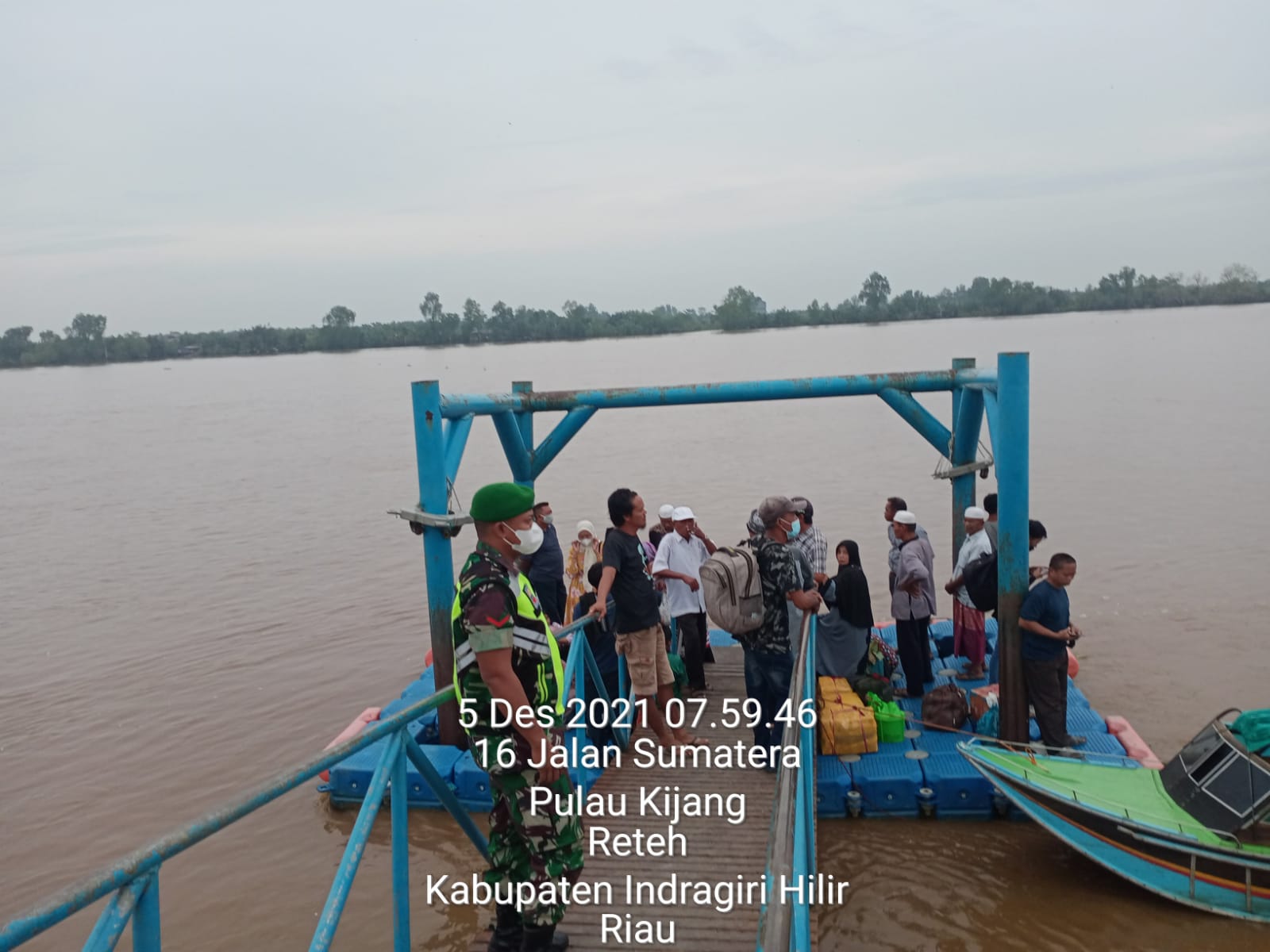 Pandemi Belum Berhenti, Satgas dan Koramil 07/Reteh Tetap Gencar Tegakkan Protkes