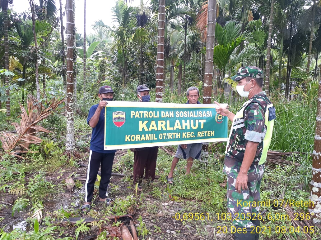 Patroli Karhutla di Wilayah Reteh Rutin Dilakukan Babinsa 07/Reteh