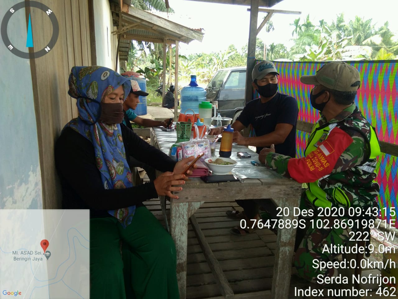 Babinsa Koramil 09/Kemuning Terus Lakukan Komsos Imbau Masyarakat Patuhi Protkes