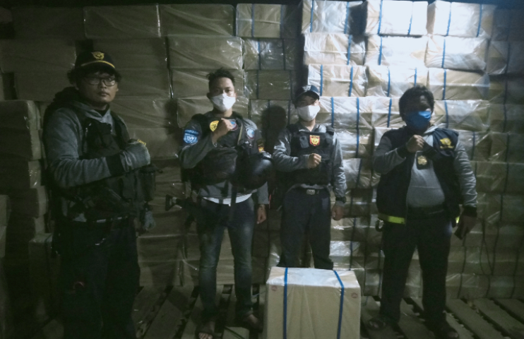 Bea Cukai Tembilahan Berhasil Amankan Ribuan Dus Rokok Ilegal 