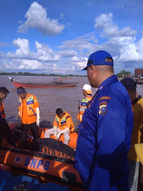 Istirinya Selamat, Jenazah Suaminya Baru di Temukan Tadi Sore, Simak Kisah Nelayan di Inhil ini 