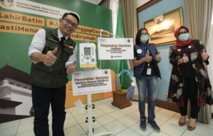 Ridwan Kamil Terima Bantuan Ventilator dari BUMN