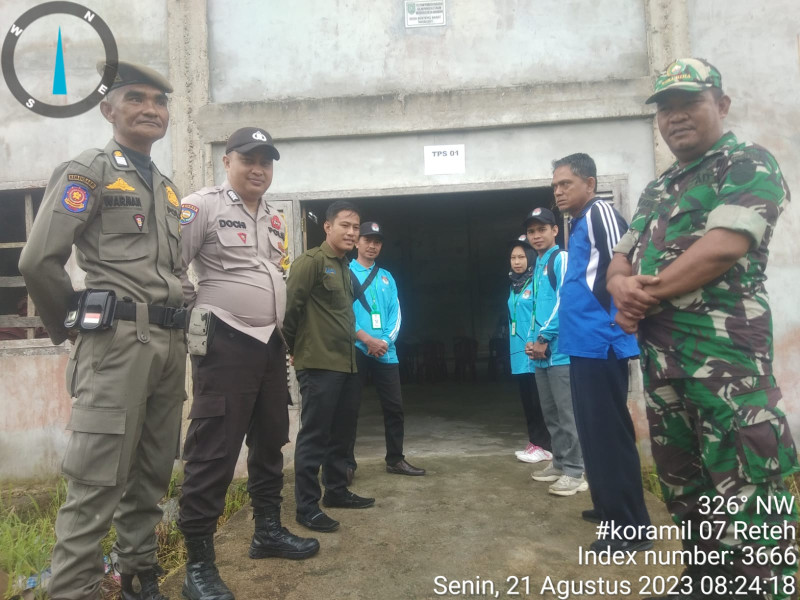 Demi Terlaksananya Dengan Aman, Babinsa Koramil 07/Reteh Lakukan Pengawasan dan Pemantauan Terhadap Pilkades